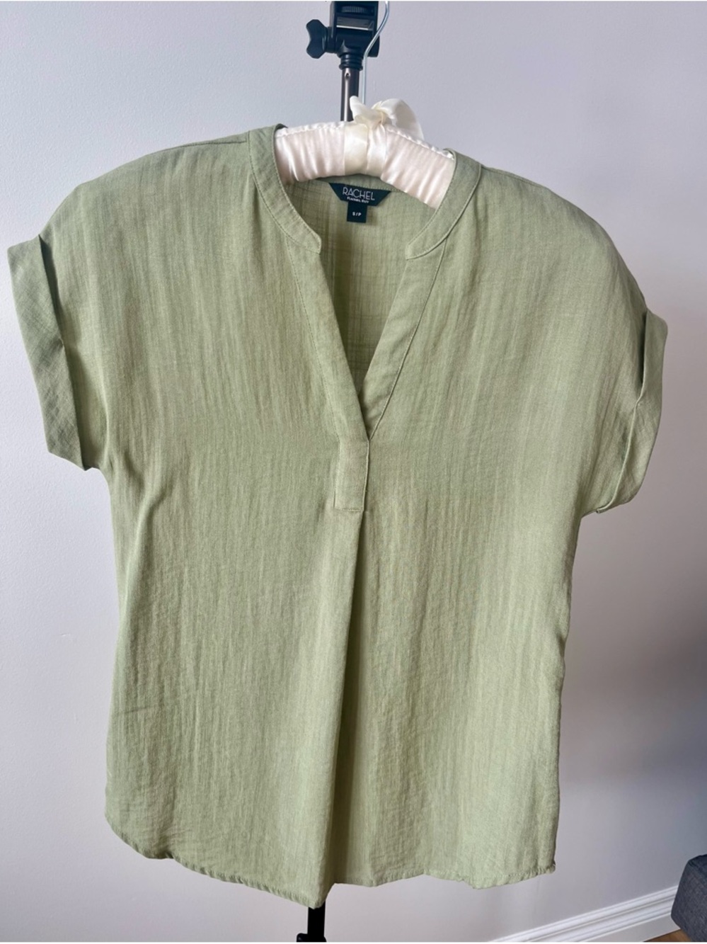 Rachel Roy Sage Green Short Sleeve Split-Neck Tunic Natural Vibe US S - Picture 2 of 13